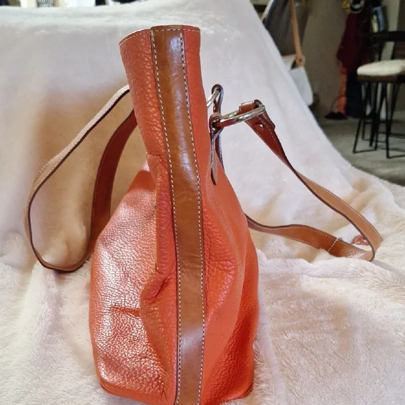 Elegant Orange Leather Tote by [Brand] - Picture 9 of 9